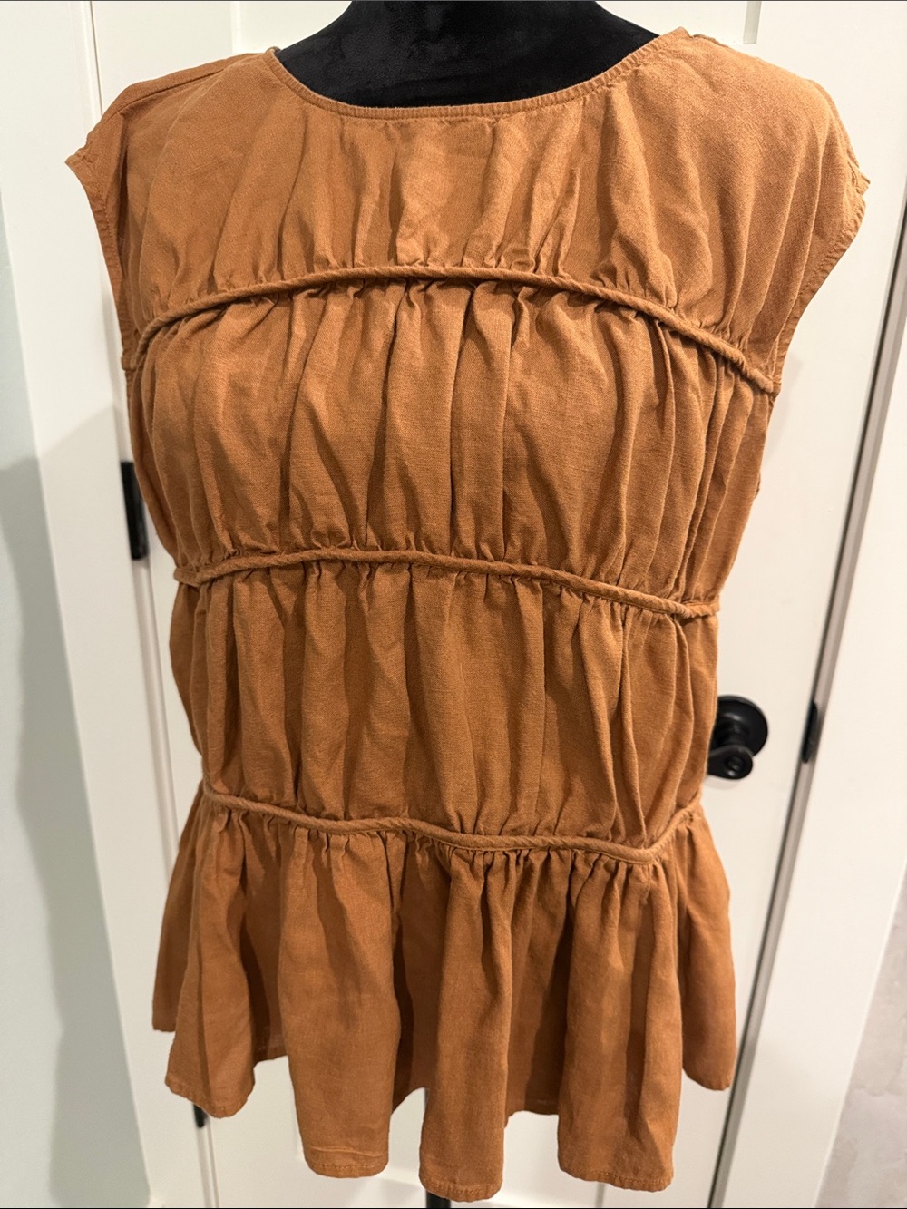 Wonderly Tiered Ruched Sleeveless Top in Camel Brown Copper Linen Lyocell Sz Sm